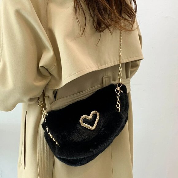 Black Preppy Womens Heart Decor Flap Chain Fuzzy Saddle Bag - Picture 2 of 4